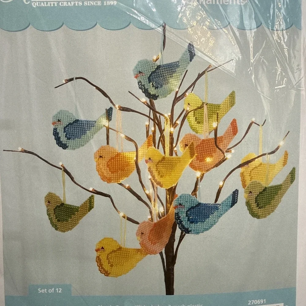Herrschners Plastic Canvas Kit Bird Ornaments Set Of 12 New